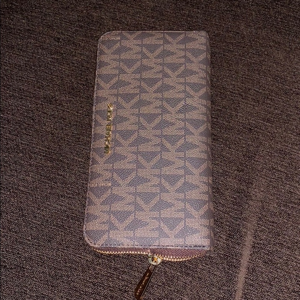 Large wallet Michael Kors